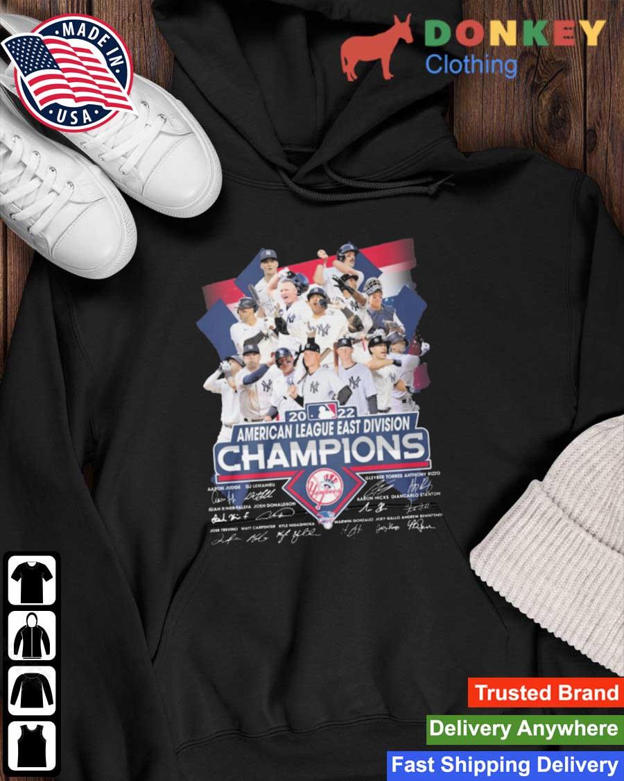 Official 2022 American league east Division champions new york yankees  signatures T-shirt, hoodie, sweater, long sleeve and tank top